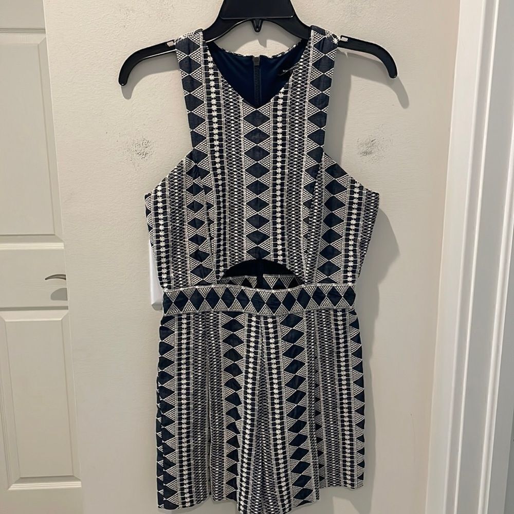 Romeo and Juliet couture sleeveless romper cut out 100% cotton size Small